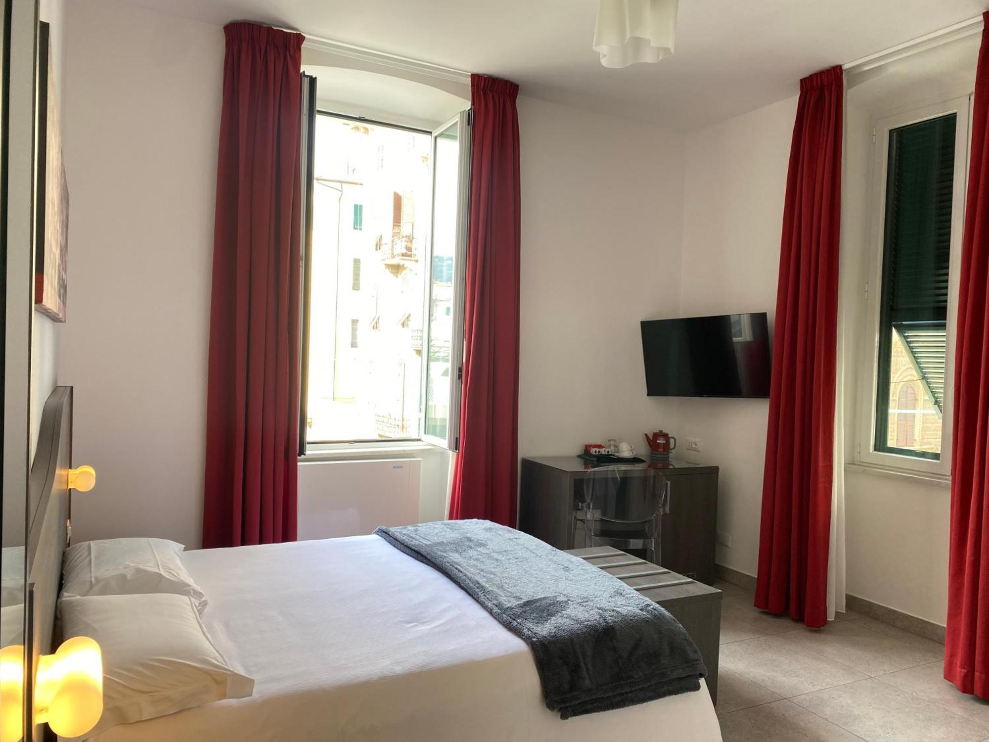 54 Rosselli Rooms 斯培西亚 外观 照片