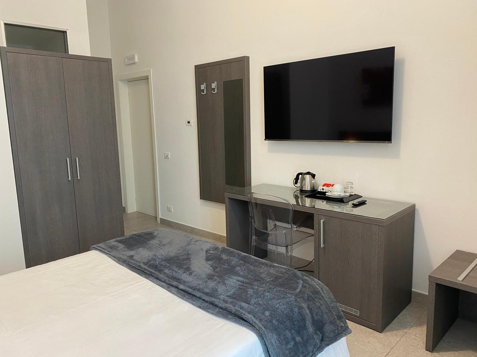 54 Rosselli Rooms 斯培西亚 外观 照片
