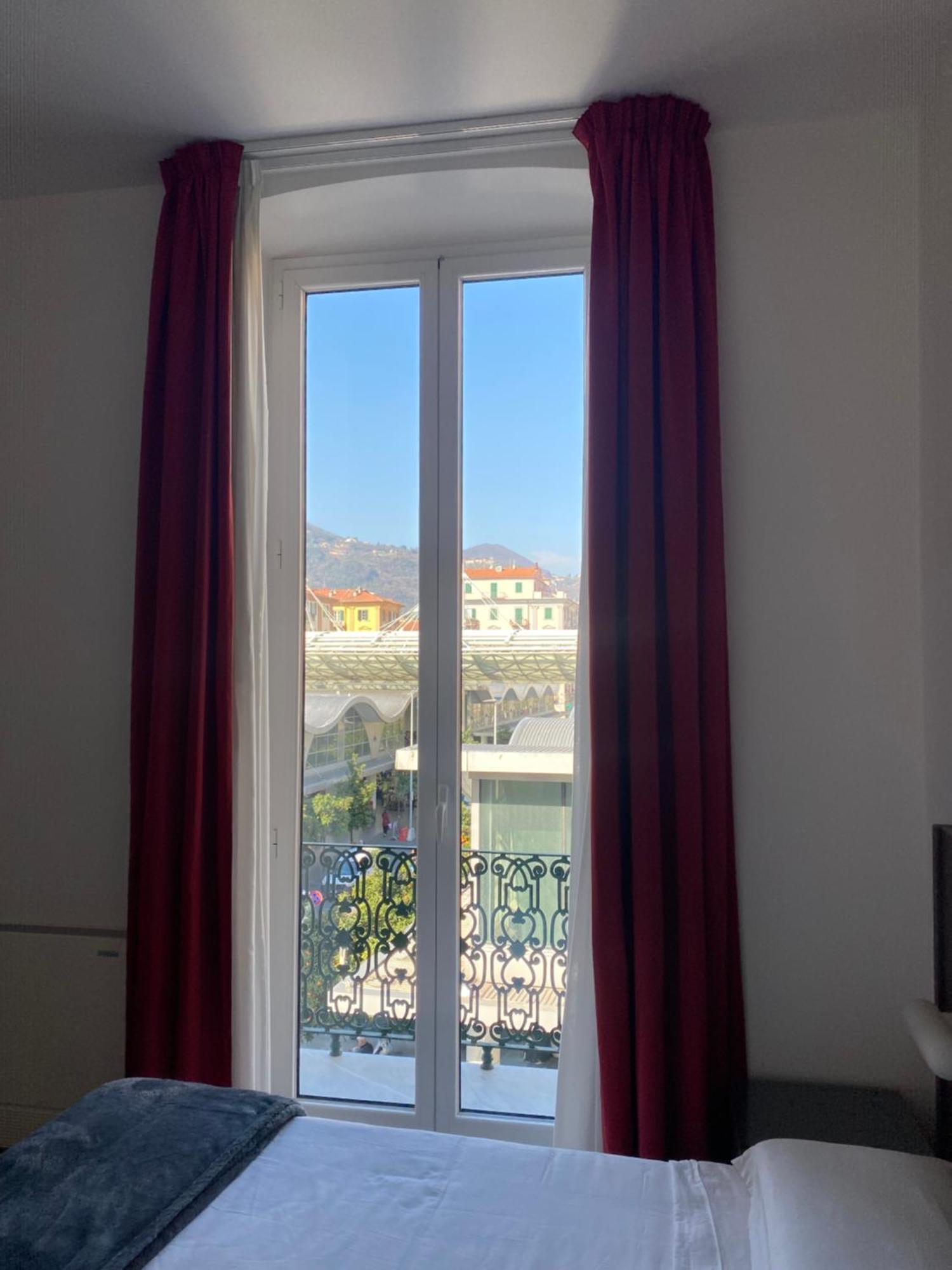 54 Rosselli Rooms 斯培西亚 外观 照片