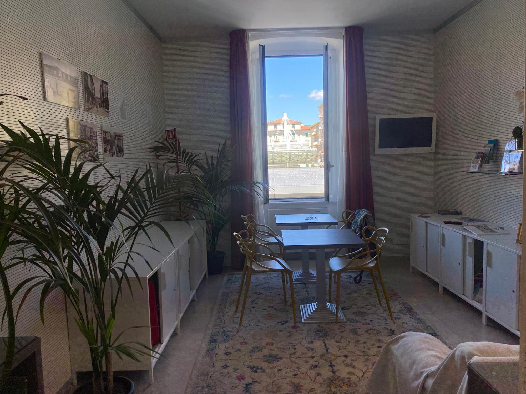 54 Rosselli Rooms 斯培西亚 外观 照片