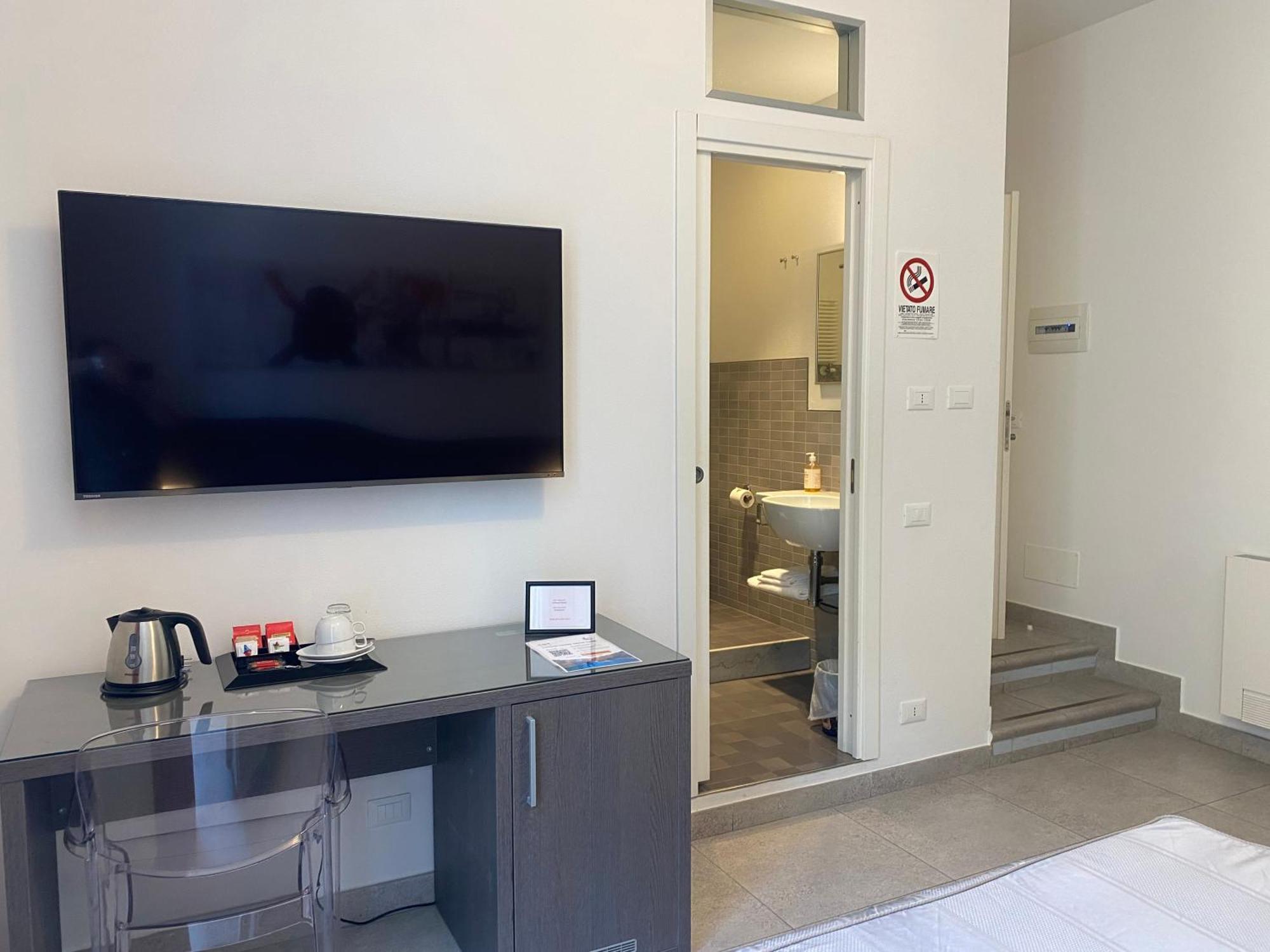 54 Rosselli Rooms 斯培西亚 外观 照片